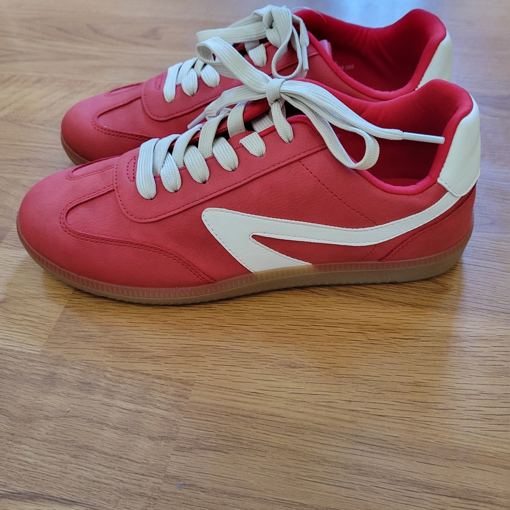 DV by Dolce Vita sneakers size Women's 9. Red and White